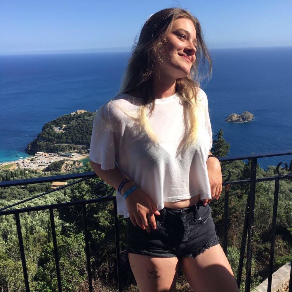 Meet your Posher, Steffi